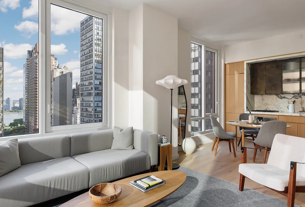 135 East 47th Street 20B Turtle Bay New York NY 10017