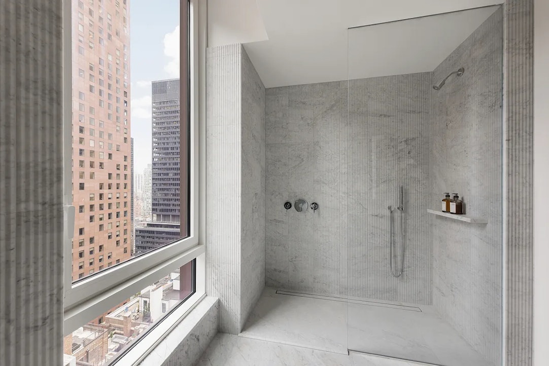 135 East 47th Street 20B Turtle Bay New York NY 10017
