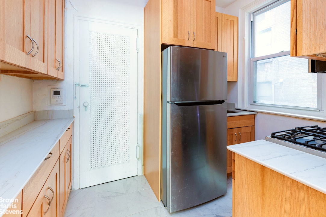 27 West 55th Street 44 Midtown West New York NY 10019
