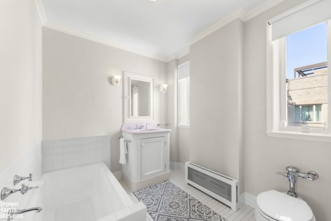 880 Fifth Avenue PHG Upper East Side New York NY 10021