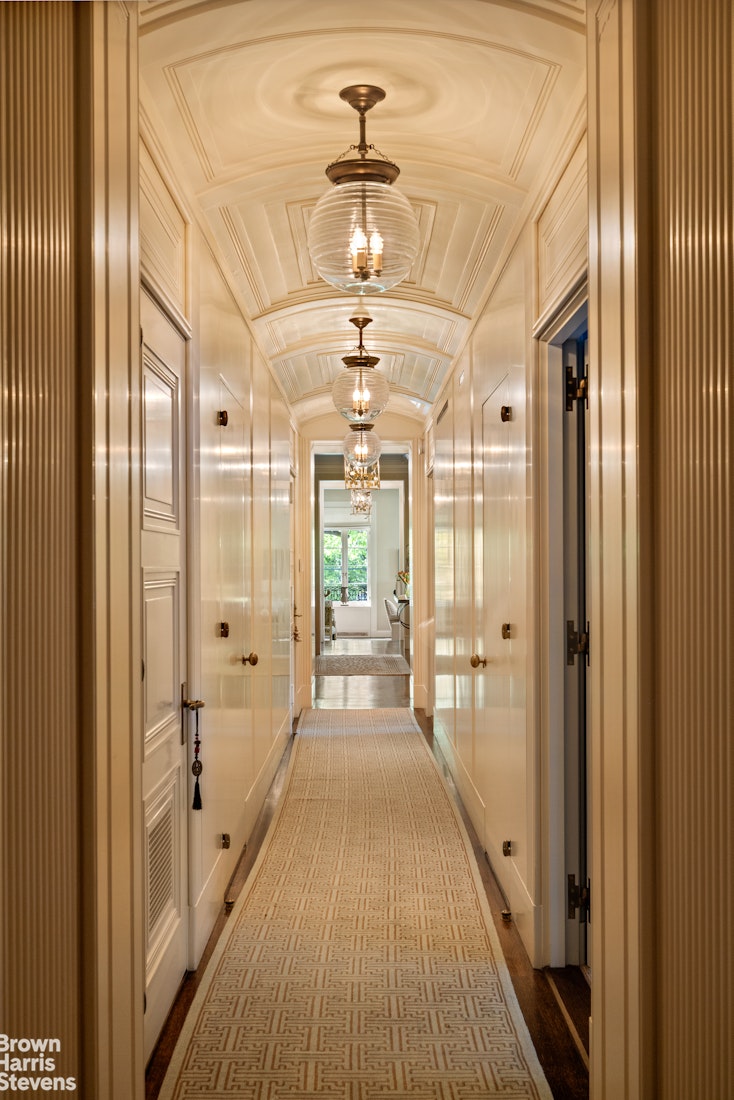 2 East 70th Street MAISONETTE Upper East Side New York NY 10021