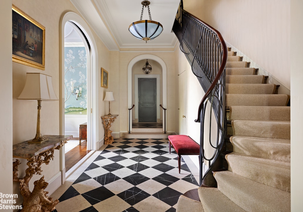 2 East 70th Street MAISONETTE Upper East Side New York NY 10021