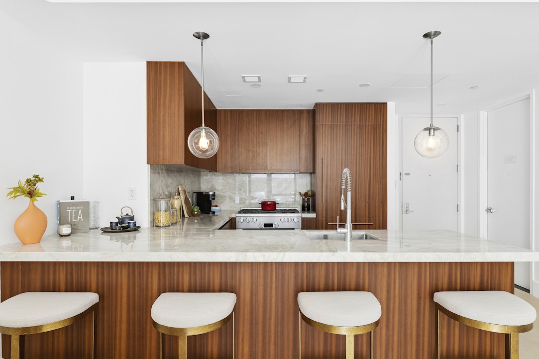 244 East 52nd Street MAISONETTE Turtle Bay New York NY 10022