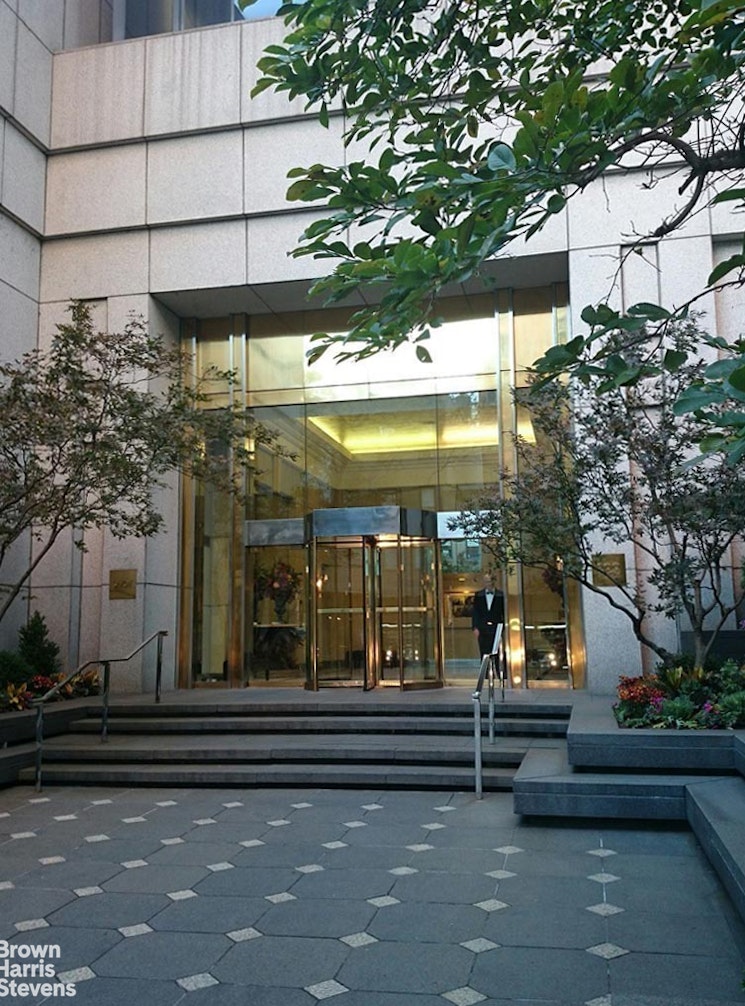 200 East 61st Street 10D Upper East Side New York NY 10065