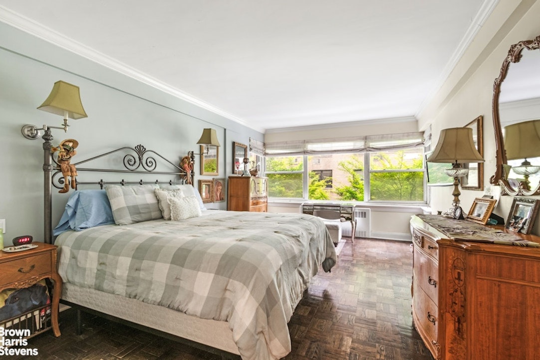 1025 Fifth Avenue 2G/S Upper East Side New York NY 10028
