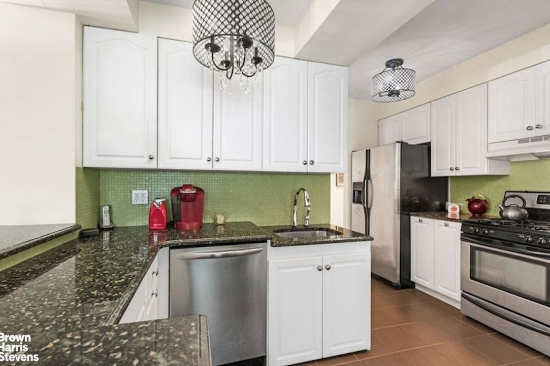 1025 Fifth Avenue 2G/S Upper East Side New York NY 10028