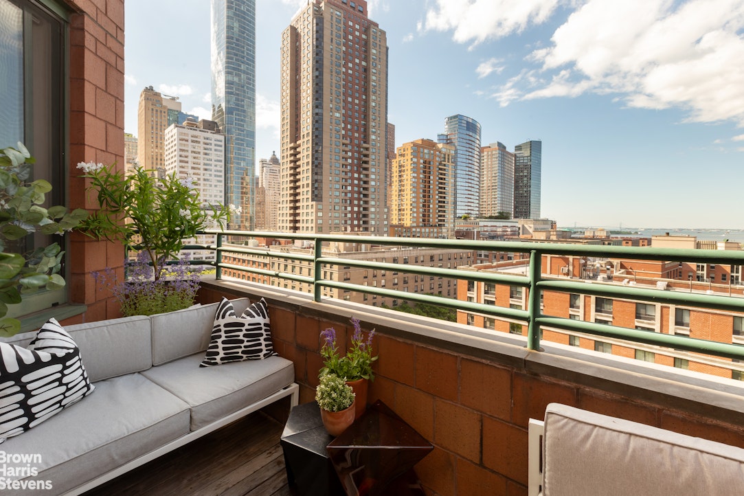 333 Rector Place 1405 Battery Park City New York NY 10280