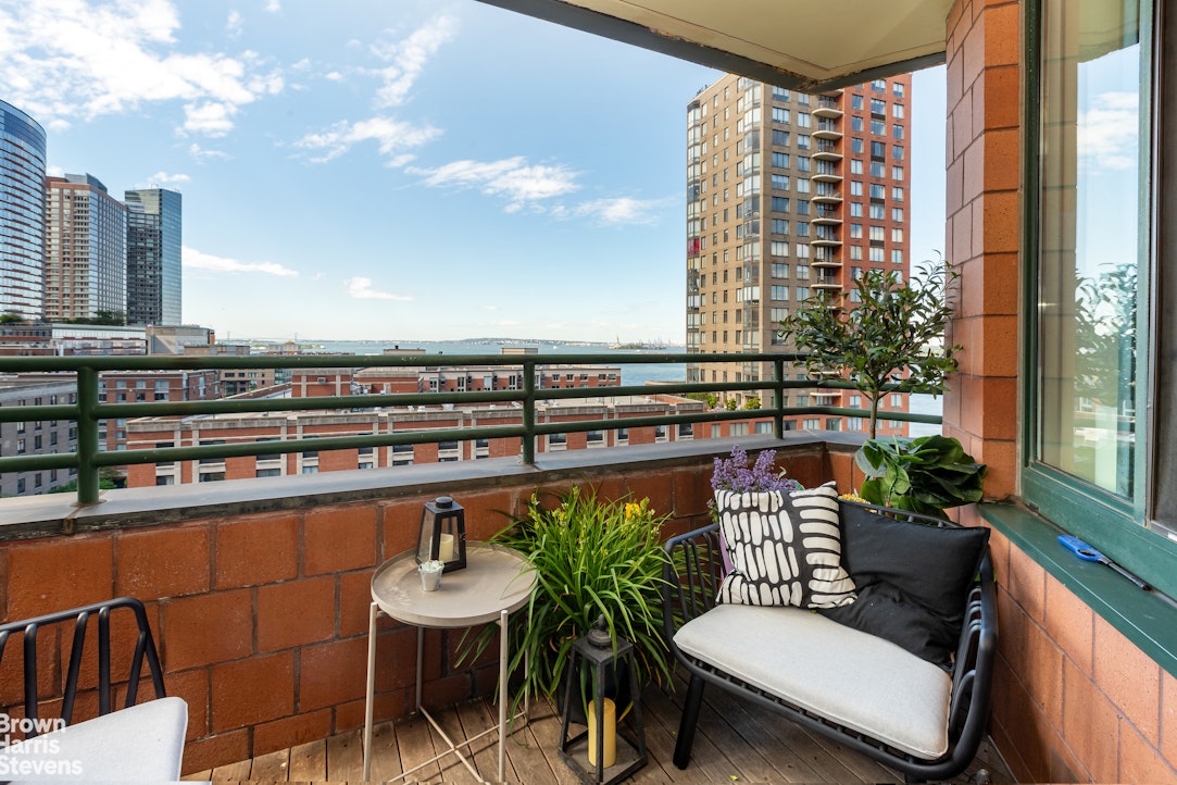 333 Rector Place 1405 Battery Park City New York NY 10280