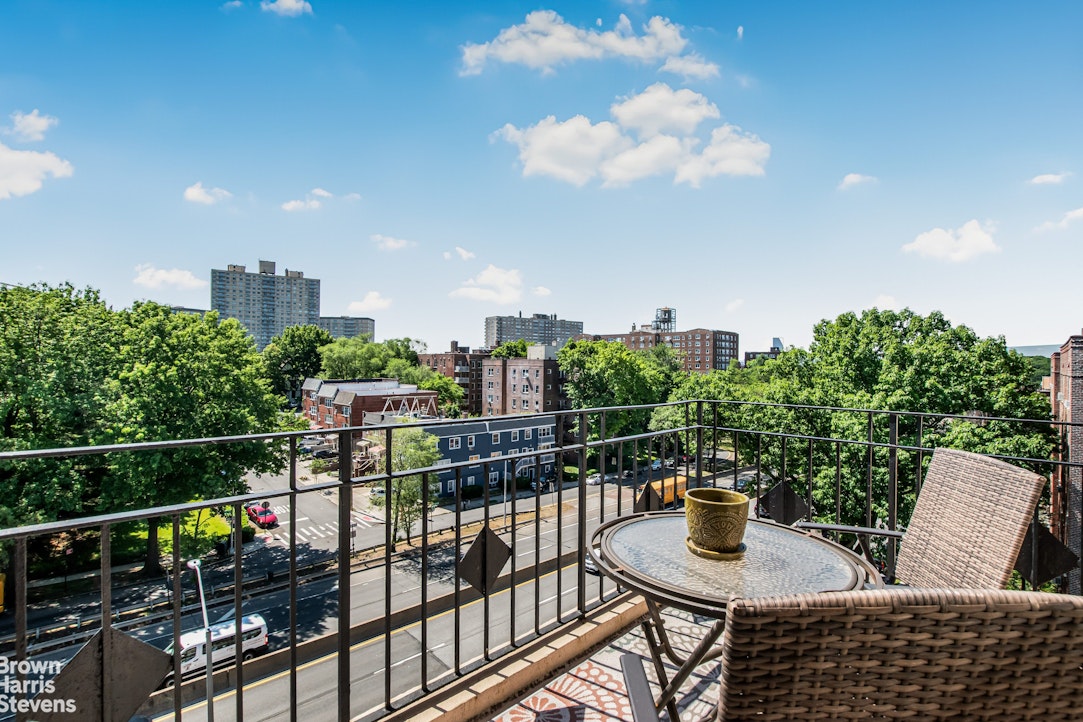 2711 Henry Hudson Parkway West Spuyten Duyvil Bronx NY 10463