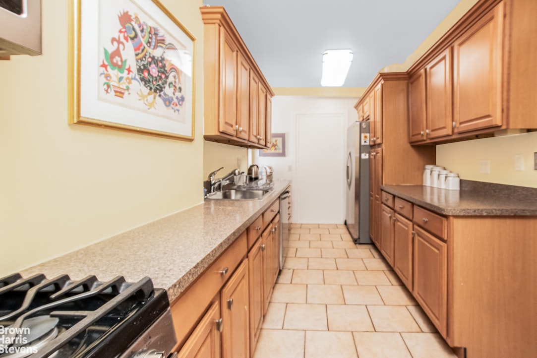 2711 Henry Hudson Parkway West Spuyten Duyvil Bronx NY 10463