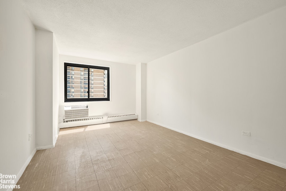 90 Gold Street Seaport District New York NY 10038