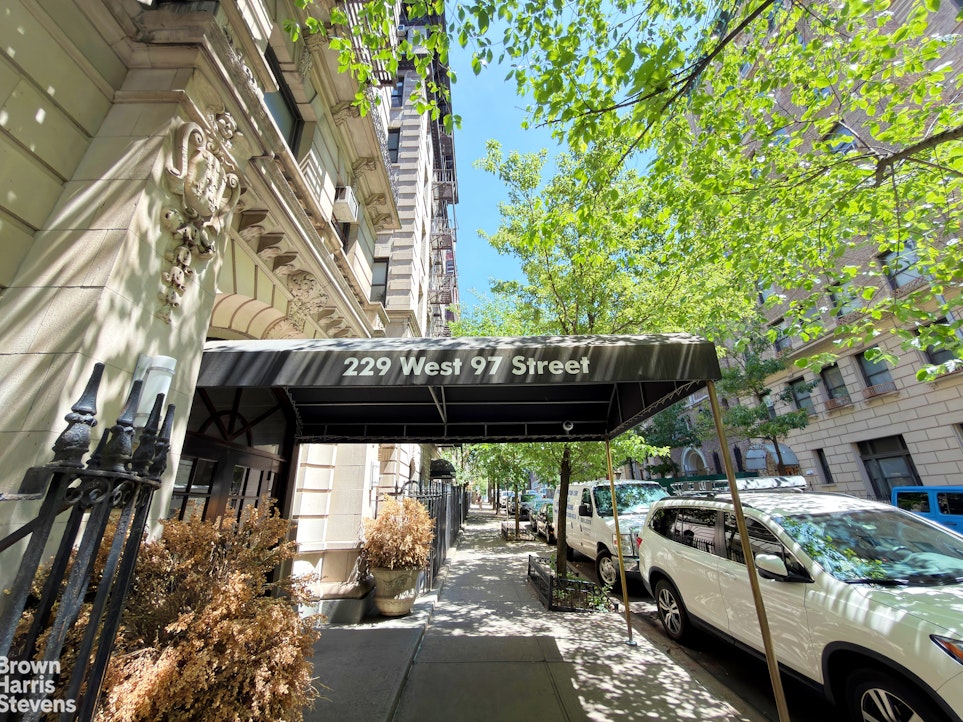 229 West 97th Street 4K Upper West Side New York NY 10025