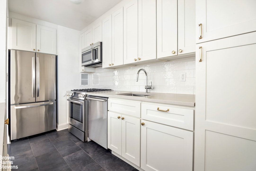 345 East 52nd Street 5G Turtle Bay New York NY 10022