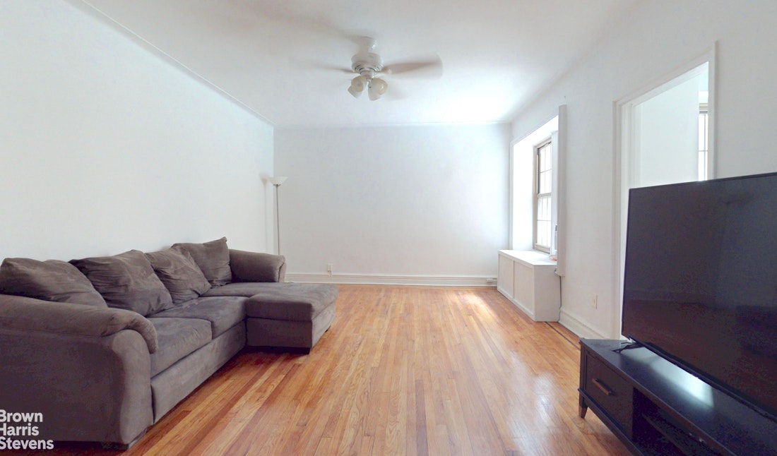 1100 Grand Concourse 1D Concourse Bronx NY 10452