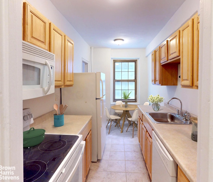 1100 Grand Concourse 1D Concourse Bronx NY 10452
