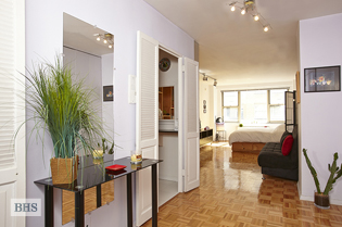 520 EAST 72ND STREET 7G