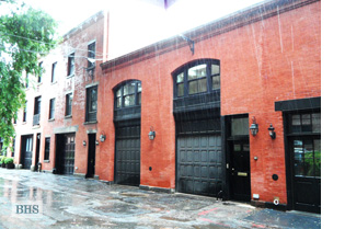 GRACE COURT ALLEY