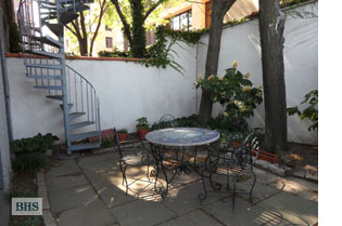 Mews Charmer with Parking