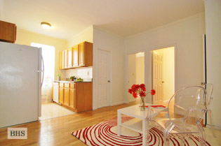 Great 2 Bedroom, excellent location