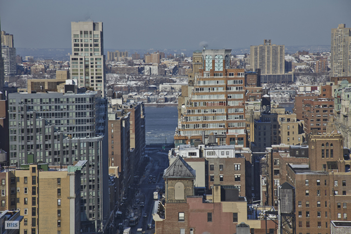 15 WEST 72ND STREET