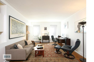 140 8TH AVENUE