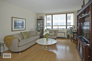 30 WEST 61ST STREET
