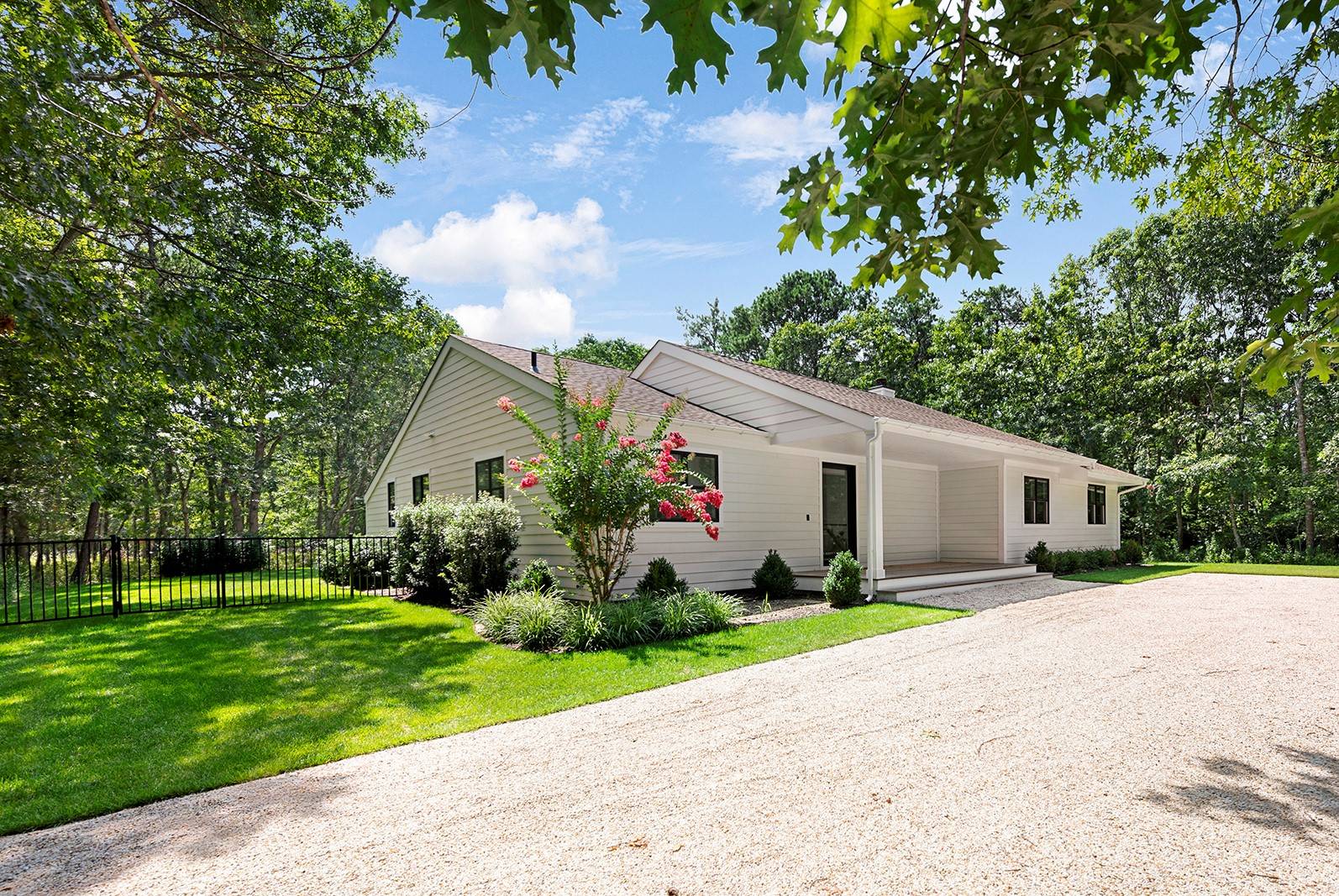 Photo 1 of 1 Deerfield Way, Village of Quogue, NY, $2,495,000, Web #: 899412
