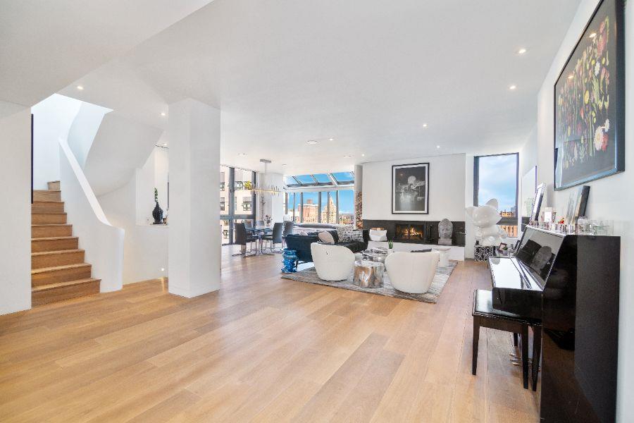 See Inside the Midtown Penthouse Previously Owned by Rosie O'Donnell
