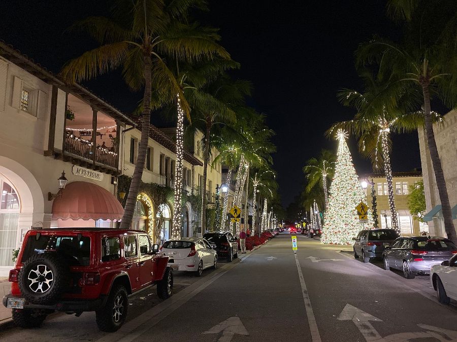 Where to Holiday Shop Along Palm Beach's Worth Avenue