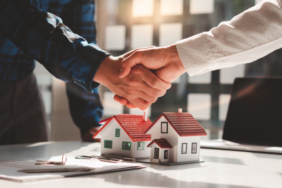 How to Invest in Real Estate Without Quitting Your Day Job
