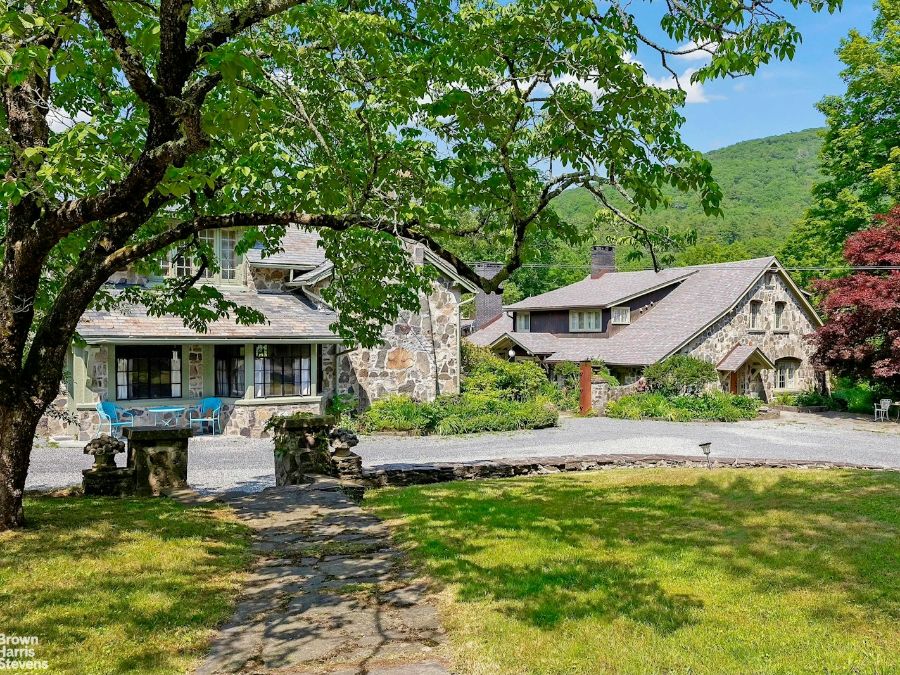 Explore this Sprawling Hudson Valley Estate Previously Owned by Woodstock Co-Founder