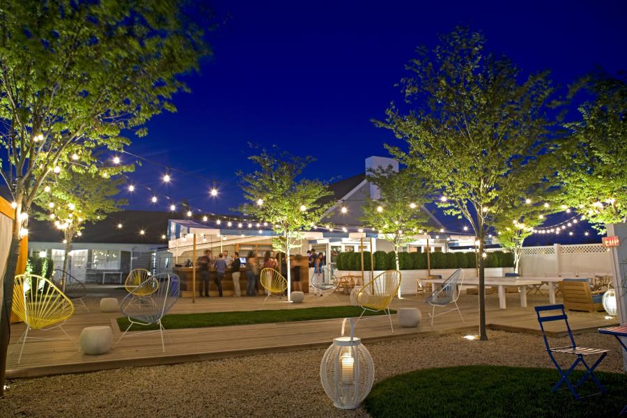 Capri Hotel and Restaurant in Southampton