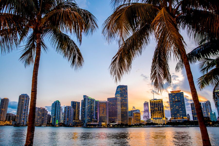 Don’t Sleep on Summer: How Top Luxury Agents Are Turning Up the Heat This Summer