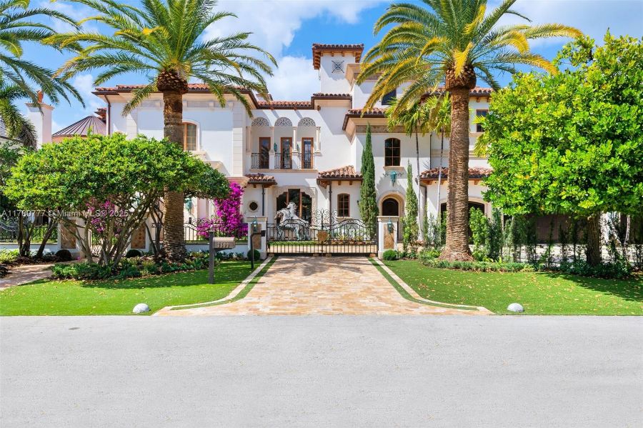Inside One of Fort Lauderdale's Most Breathtaking Waterfront Estates