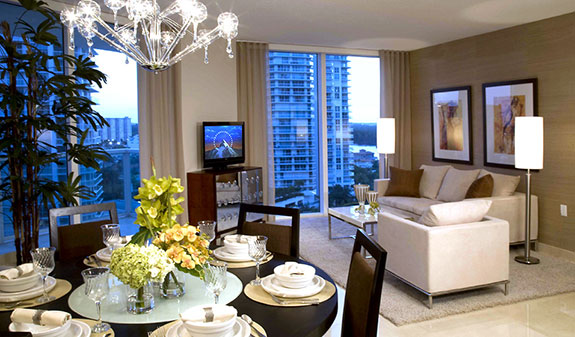 St. Tropez Center - Tower 2 Condo Photo