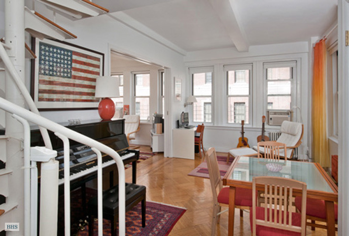 Photo 1 of 126 West 73rd Street, Upper West Side, NYC, $1,075,000, Web #: 1155124