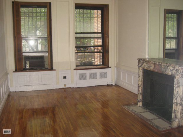 Photo 1 of 9 West 69th Street 1F, Upper West Side, NYC, $1,800, Web #: 1221602