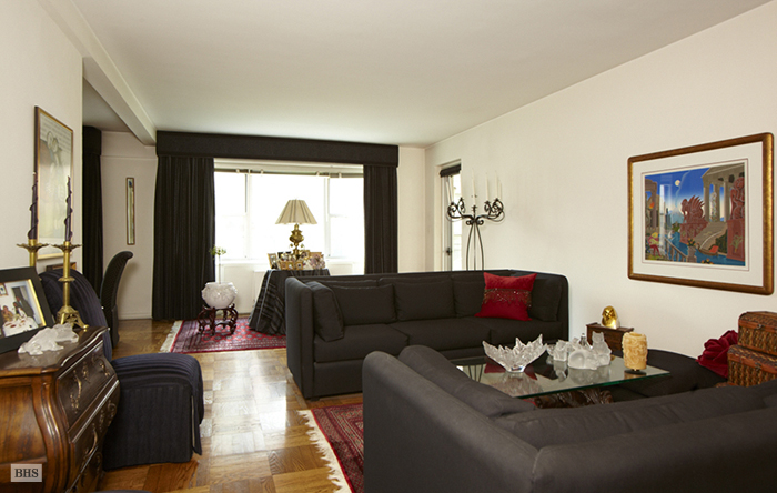 Photo 1 of 11 Fifth Avenue, East Village, NYC, $915,000, Web #: 1279780