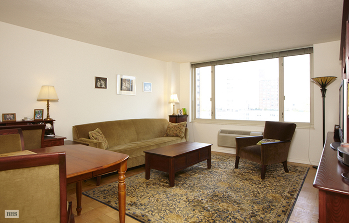 Photo 1 of 130 West 67th Street, Upper West Side, NYC, $540,000, Web #: 1287769