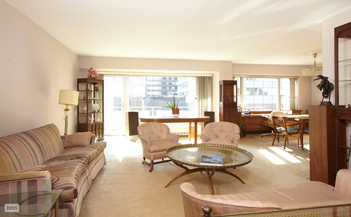 Photo 1 of 118 East 60th Street, Upper East Side, NYC, $915,000, Web #: 1548995