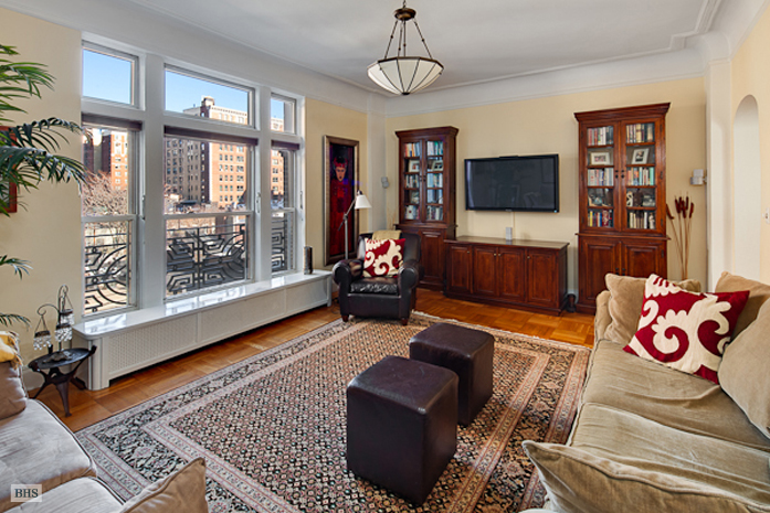 Photo 1 of 318 West 100th Street, Upper West Side, NYC, $927,000, Web #: 1549904