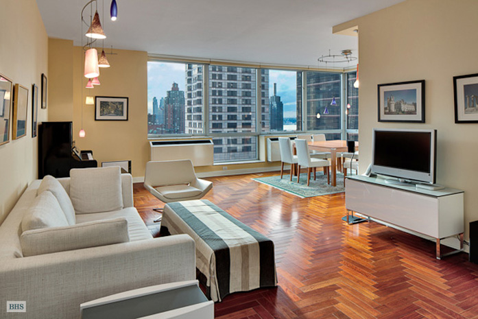 Photo 1 of 1965 Broadway, Upper West Side, NYC, $2,625,000, Web #: 1559701