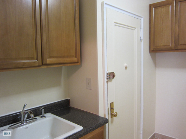 Photo 1 of West 50th Street, Midtown West, NYC, $1,795, Web #: 1570112