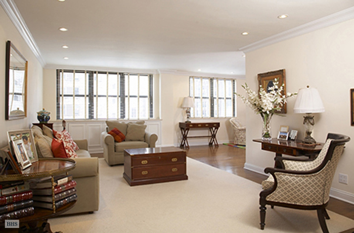 Photo 1 of 239 East 79th Street, Upper East Side, NYC, $1,545,000, Web #: 3696602