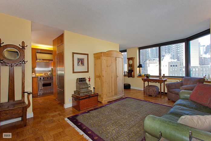 Photo 1 of 415 East 37th Street, Midtown East, NYC, $960,000, Web #: 3740115