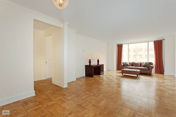 Photo 1 of East 72nd Street, Upper East Side, NYC, $9,900, Web #: 3803771