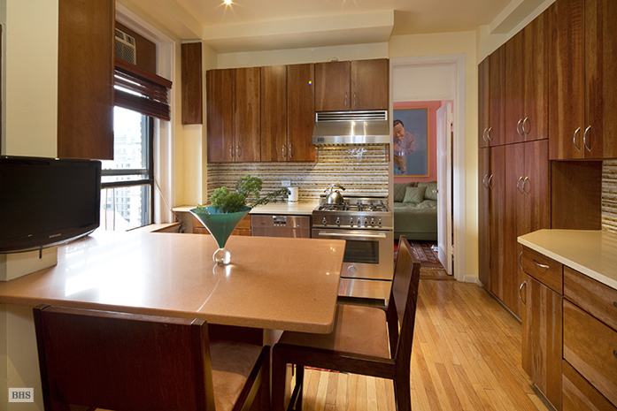 Photo 1 of 215 West 98th Street, Upper West Side, NYC, $1,750,000, Web #: 3885181