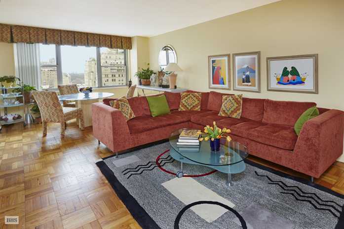 Photo 1 of 15 West 72nd Street, Upper West Side, NYC, $945,000, Web #: 3950336