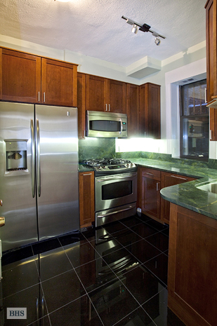 Photo 1 of 205 West 54th Street, Midtown West, NYC, $499,000, Web #: 3984583