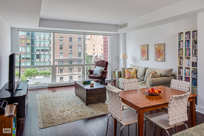 Photo 1 of 2628 Broadway, Upper West Side, NYC, $1,585,000, Web #: 8515419